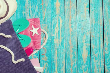 Plaj eşyalarıyla yaz tatili geçmişi