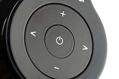 Modern kablosuz kulaklık görünümü kapatın