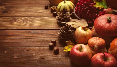 Olgunlaşmış meyve ve sebze sonbahar arka plan