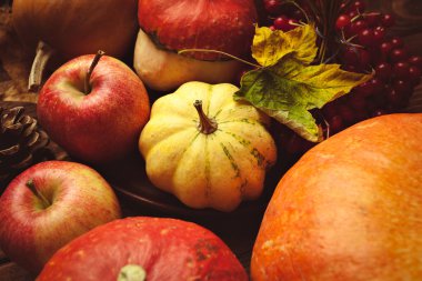 Olgunlaşmış meyve ve sebze sonbahar arka plan