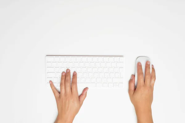 Mãos Mulher Teclado — Fotografia de Stock