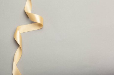 Şerit yay dekorasyon görünümü kapatın