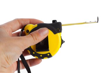 cetvel beyaz arka plan üzerinde tutan kadının yakın çekim 