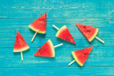 Kırmızı karpuz, dilim görünümü kapatın