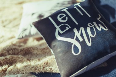 Rahat yastıklar yığını kapat