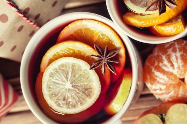 Baharatlı Noel şarabı