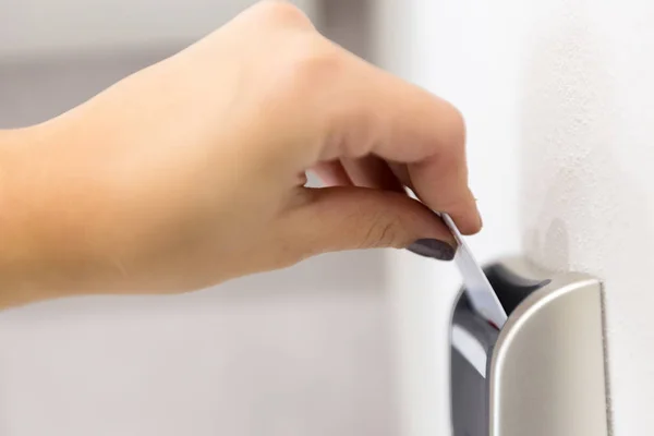 Close Female Hand Opening Keycard Electronic Lock — Stock Photo, Image