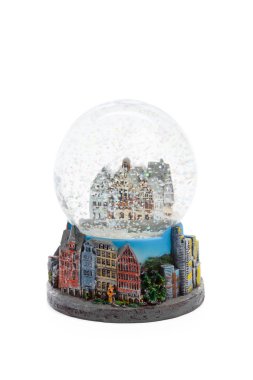 Beyaz arka plan üzerinde izole kar küre seyahat Hediyelik hedef