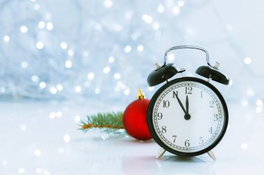 Noel zamanı için saatiyle kışın değiştirmek