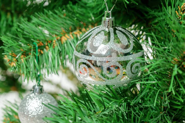 Julgran Med Ornament Närbild — Stockfoto