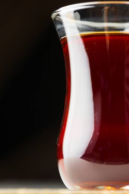 Geleneksel Türk çayı kapa