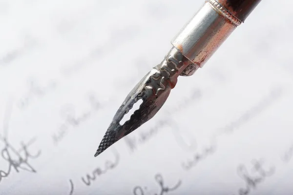 Pluma Estilográfica Una Carta Manuscrita Antigua — Foto de Stock