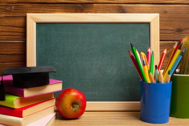 Okulun arka planına