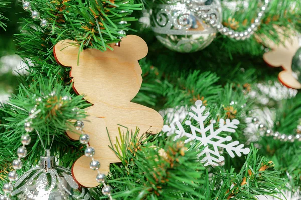 Weihnachtsbaum Mit Ornamenten Nahaufnahme — Stockfoto