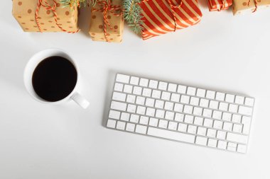 Office çalışma alanı'nın düz yatıyordu Noel dekorasyon