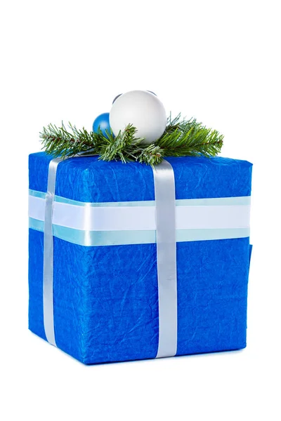 Presente Natal Azul Branco Isolado Branco — Fotografia de Stock