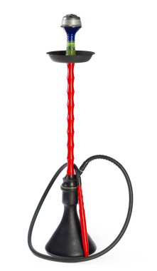 beyaz kağıt üzerinde izole nargile, yakın çekim