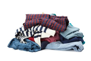 Beyaz arka plan, closeup elbise yığını