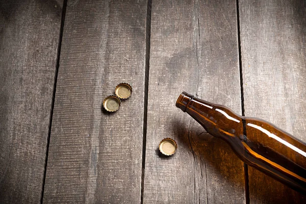 Otwarte Butelki Piwa Brązowy Ciemny — Zdjęcie stockowe