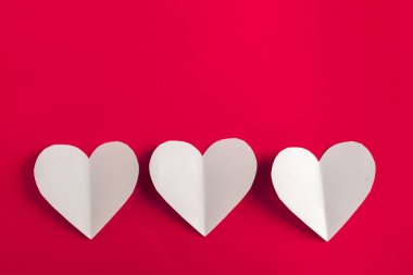Masada güzel kağıt kalpler