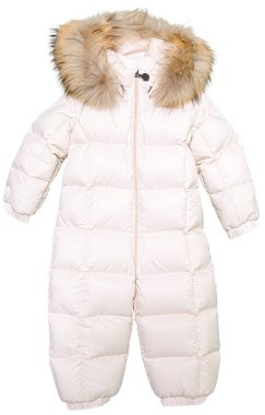 Beyaz arka plan üzerinde izole bebek giysileri