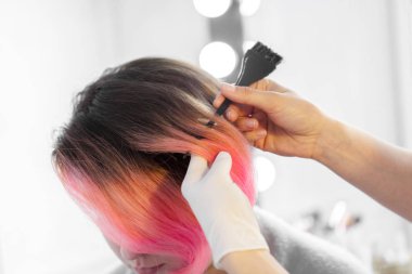 Kuaför saç stili kadın yok