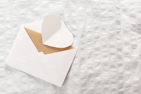 Detailní Záběr Papíru Srdce Dopis — Stock fotografie