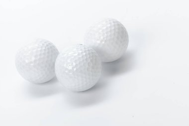 beyaz izole golf ekipmanları