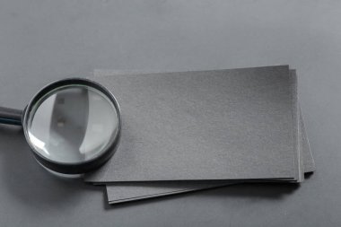 boş kartvizit kadar sahte