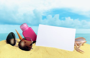 Güneşten korunma kumsalda ayarla