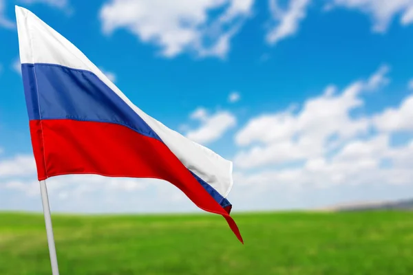 Nahaufnahme Der Russischen Flagge Vor Blauem Himmel — Stockfoto