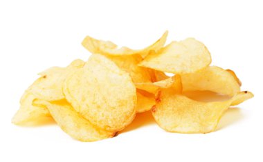 sarı patates cipsi üzerinde beyaz artalanları izole kapatmak