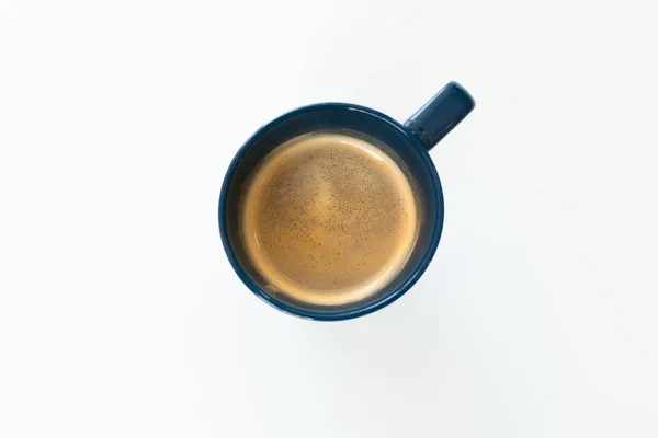 Café Chaud Dans Une Tasse Isolée Sur Fond Blanc Gros — Photo