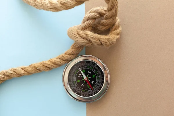 Close Compass Ship Rope — Stock Photo, Image