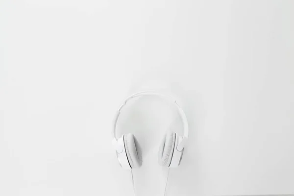 White Headphones Background Close — Stock Photo, Image
