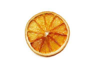 Beyaz arka plan üzerinde izole kurutulmuş Narenciye meyve yakın çekim 