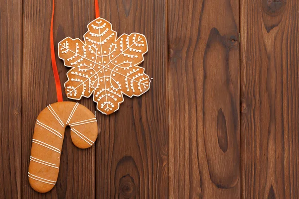 木材の背景にクリスマス クッキー — ストック写真