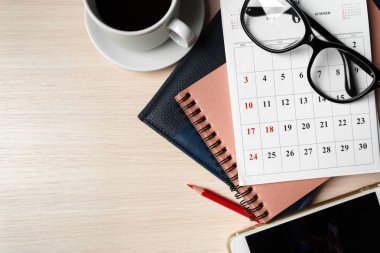 Çalışma alanı açık takvim ile yakın çekim