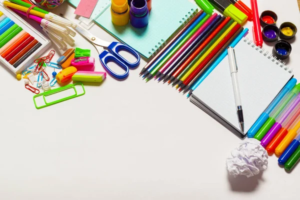 Coloridos Útiles Escolares Sobre Mesa Vista Superior — Foto de Stock