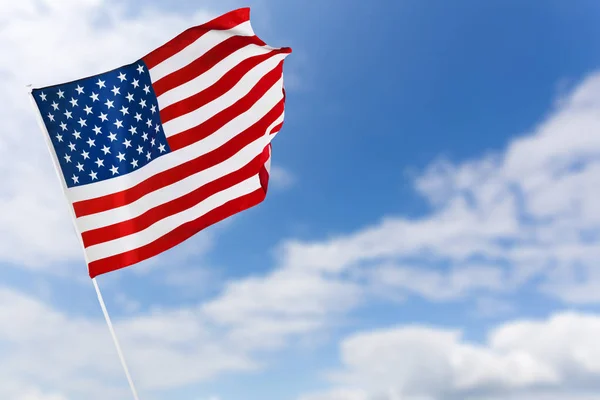 Bandera Americana Sobre Fondo Azul Del Cielo —  Fotos de Stock