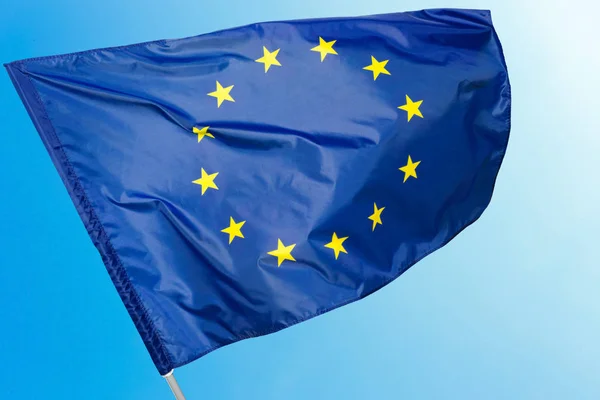 Bandeira Europeia Fundo Céu Azul — Fotografia de Stock