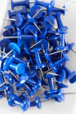 Beyaz arka plan üzerinde izole office düğmeleri