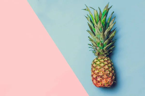 Vue Dessus Ananas Sur Fond Papier Coloré — Photo