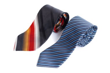 Beyaz arka plan üzerinde izole rahat kravat