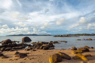 Tropikal kum plaj doğal görünümü