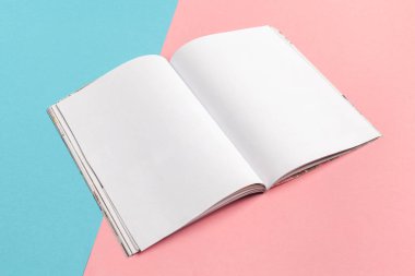 Dergi veya katalog parlak zemin üzerine alay