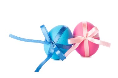 Beyaz backgrund, tatil kavramı izole Paskalya yumurtaları