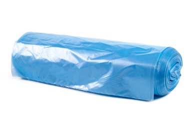 Beyaz arkaplanda izole edilmiş plastik çöp torbaları
