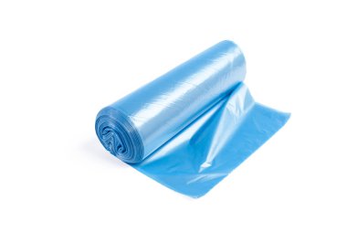 Beyaz arkaplanda izole edilmiş plastik çöp torbaları