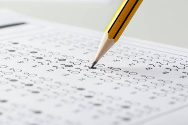 cevapları ile Test Puanı tablosunun görünümünü kapat